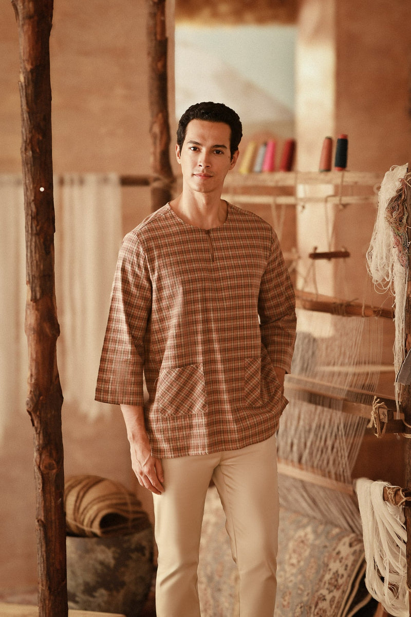 The Asal Kita Men 3/4 Sleeve Kurta - Sienna Plaid
