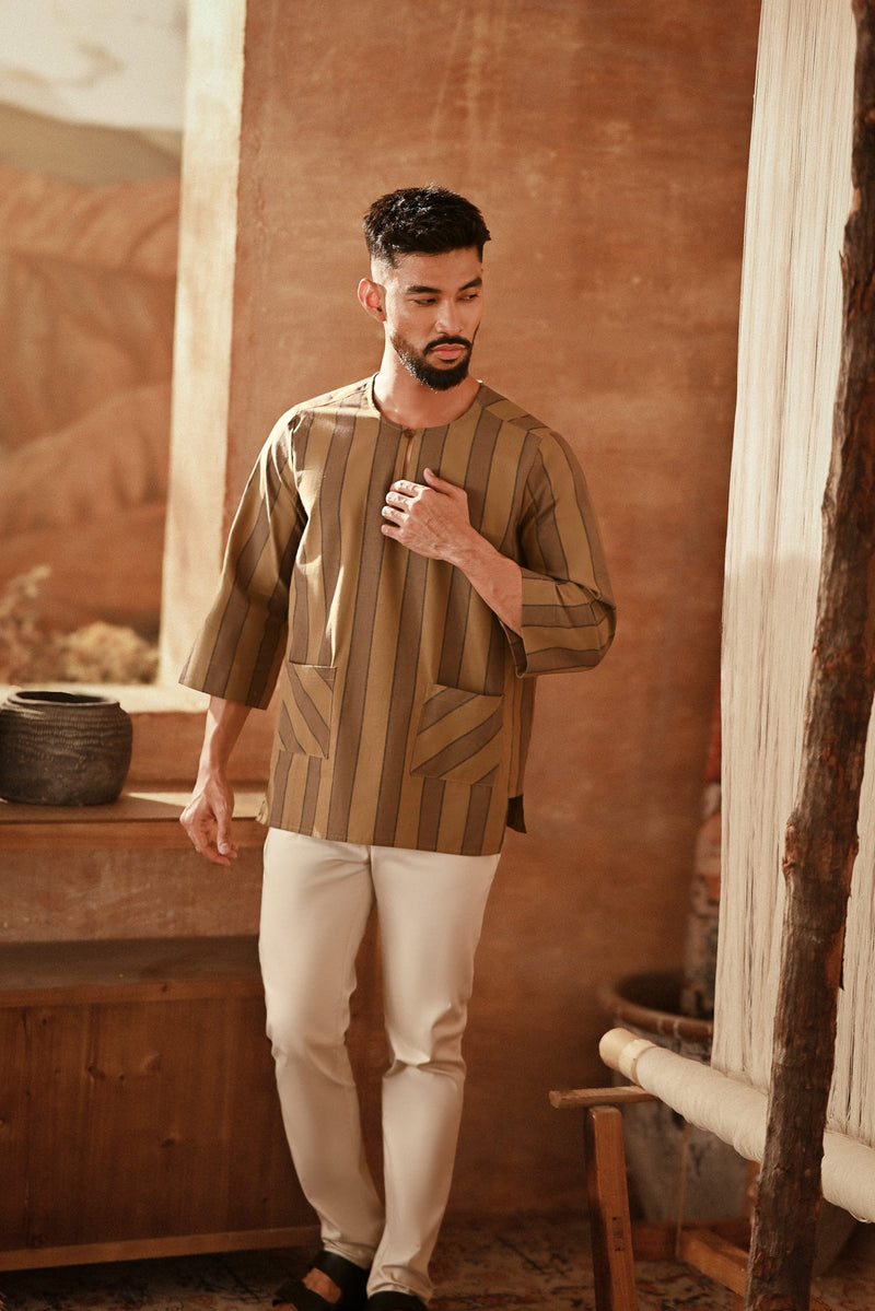 The Asal Kita Men 3/4 Sleeve Kurta - Forest Wideframe
