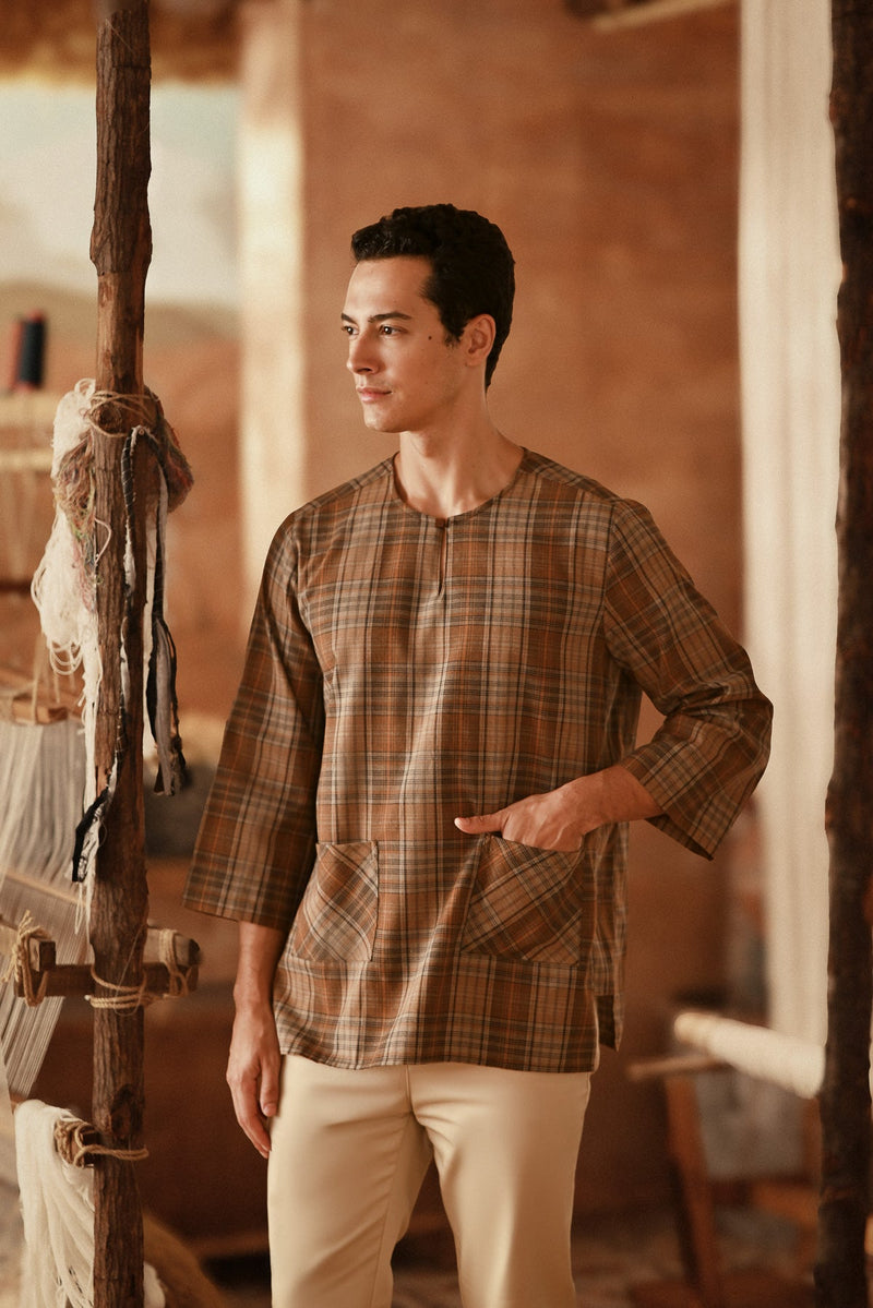 The Asal Kita Men 3/4 Sleeve Kurta - Pecan Tartan