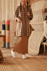 The Asal Kita Lace Skirt - Latte