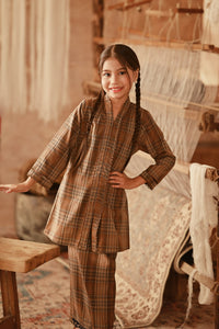 The Asal Kita Kebarung Top - Pecan Tartan