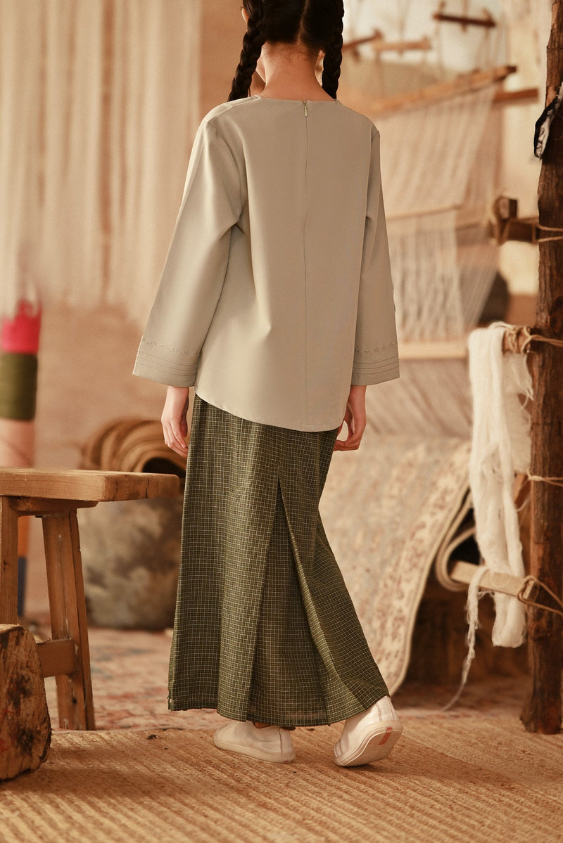 The Asal Kita Lace Skirt - Lattice