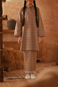 The Asal Kita Lace Skirt - Wood Finebox