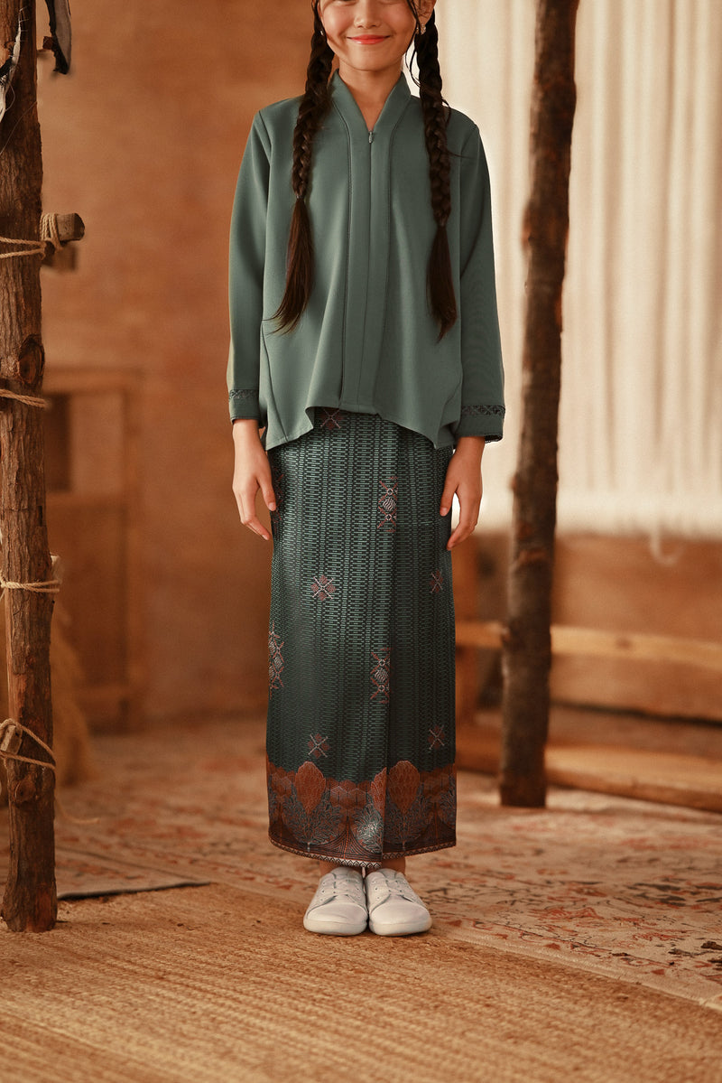 The Asal Kita Jacquard Skirt - Garden Aman