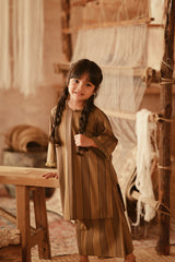 The Asal Kita Pesak Kurung Top - Forest Wideframe