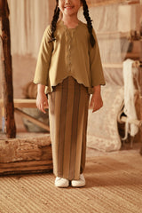 The Asal Kita Folded Skirt - Forest Wideframe