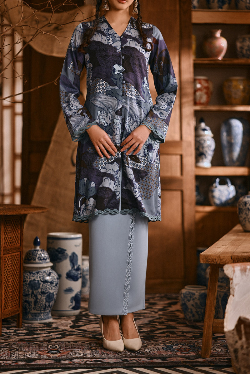 The Hariri Women Broderie Skirt - Blue Fog