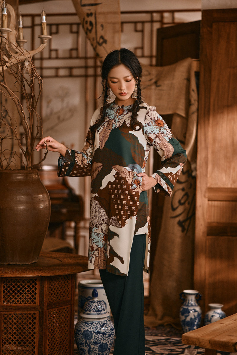 The Hariri Women Pesak Kurung Top - Amazon