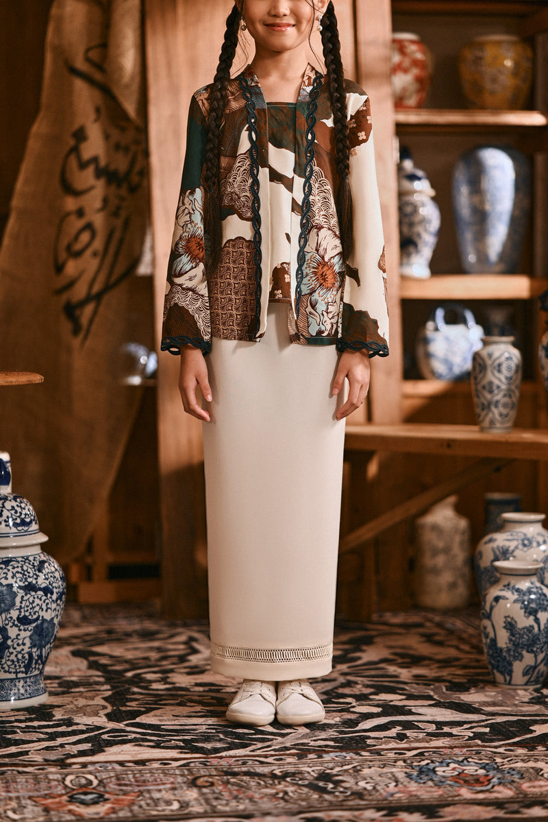 The Hariri Lace Skirt - Whisper Cream