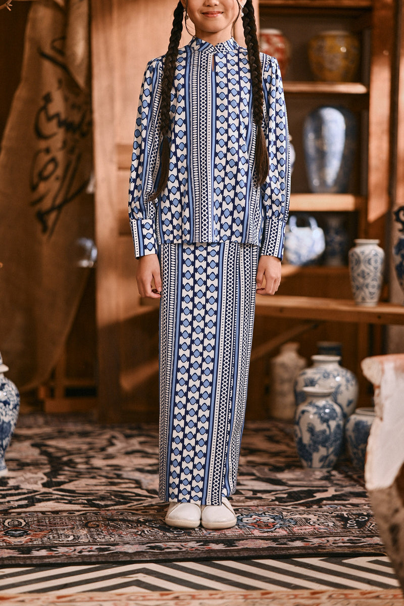 The Hariri Folded Skirt - Blue Borneo