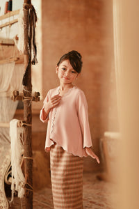 The Asal Kita Embellish Kebaya Top - Dusty Pink