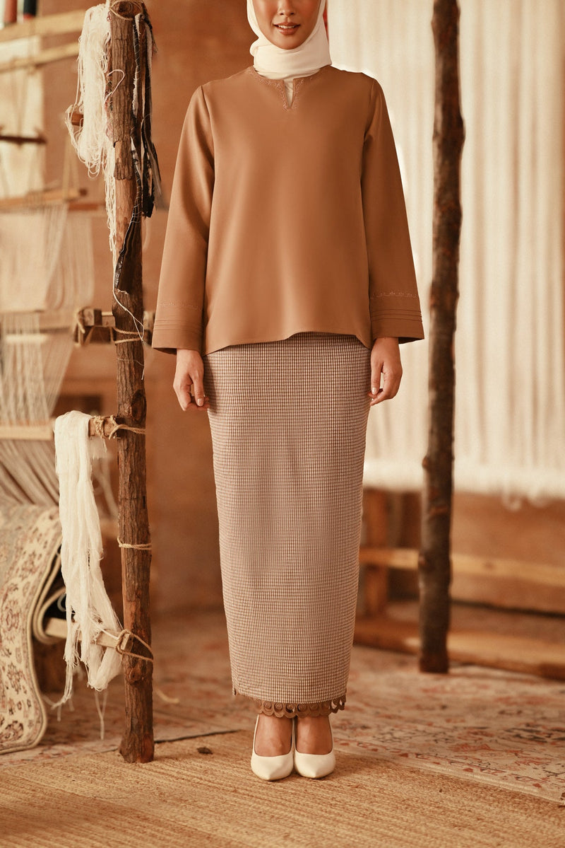 The Asal Kita Women Lace Skirt - Tiny Bear