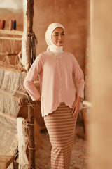 The Asal Kita Women Embellish Kebaya Top - Dusty Pink