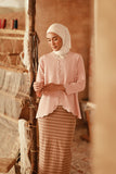 The Asal Kita Women Embellish Kebaya Top - Dusty Pink