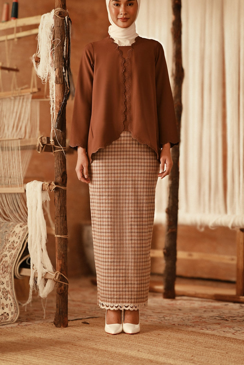 The Asal Kita Women Lace Skirt - Wood Finebox