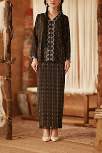 The Asal Kita Women Lace Skirt - Whisper Line