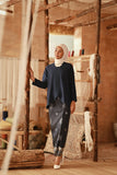 The Asal Kita Women Embellish Kebaya Top - Navy