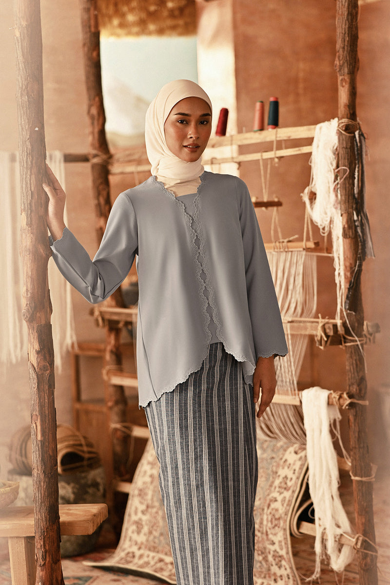 The Asal Kita Women Embellish Kebaya Top - Stone Grey
