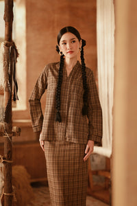 The Asal Kita Women Lace Kebaya Top - Linea Brown