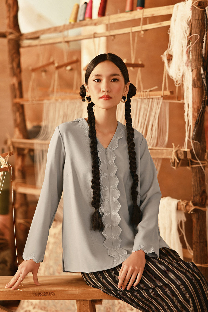 The Asal Kita Women Embroidered Kebaya Top - Grey
