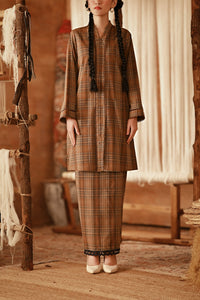 The Asal Kita Women Lace Skirt - Pecan Tartan