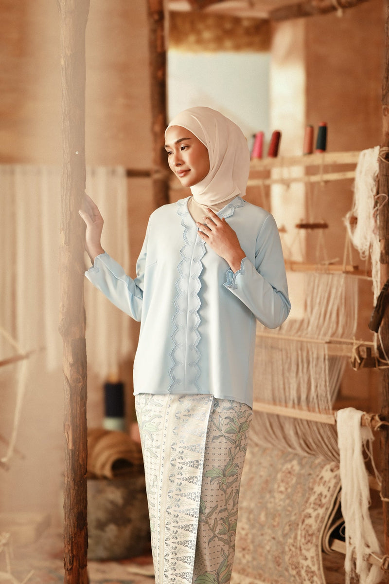 The Asal Kita Women Embroidered Kebaya Top - Baby Blue