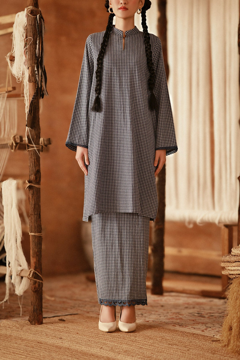 The Asal Kita Women Lace Skirt - Boxy Blue