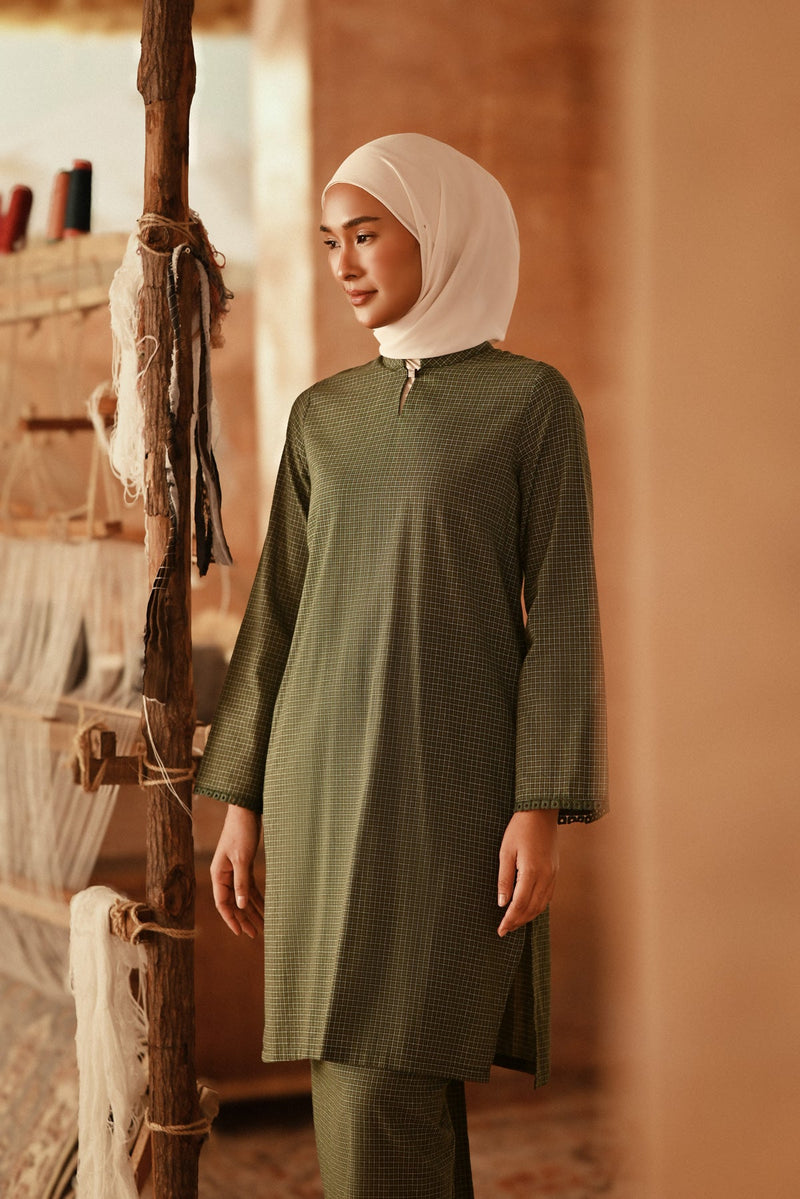 The Asal Kita Women Fusion Kurung Top - Lattice