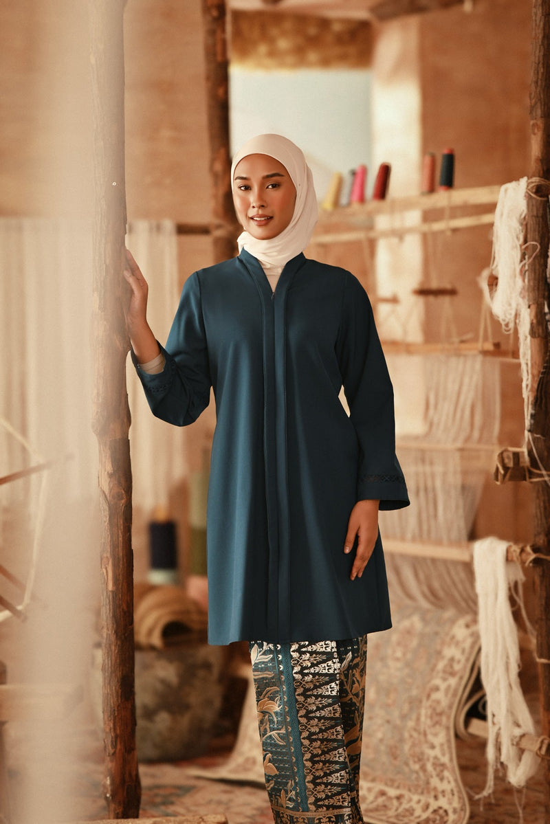 The Asal Kita Women Kebarung Top - Deep Teal