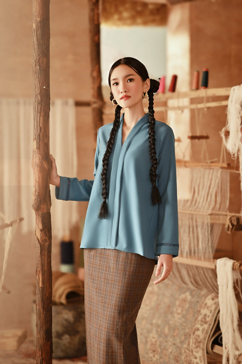 The Asal Kita Women Lace Kebaya Top - Jade Teal