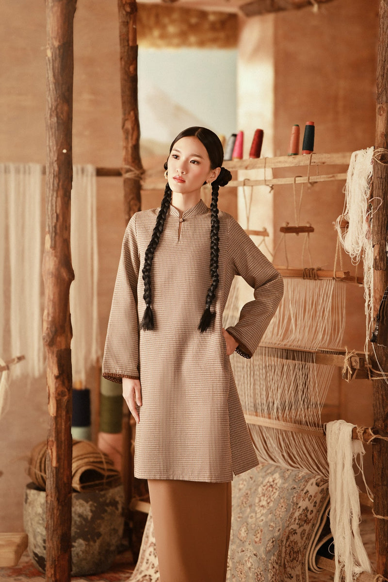 The Asal Kita Women Fusion Kurung Top - Tiny Bear