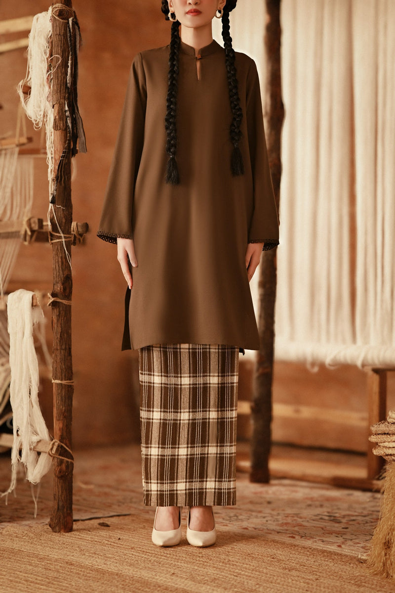 The Asal Kita Women Folded Skirt - StitchBound