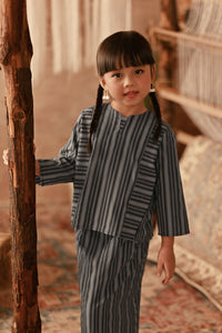 The Asal Kita Kedah Striped Blouse - Grislyn