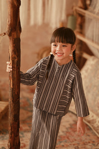 The Asal Kita Kedah Striped Blouse - Grislyn
