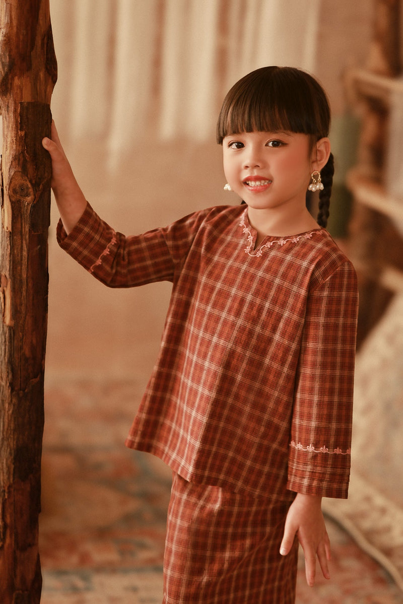 The Asal Kita Kedah Broderie Blouse - Auburn Finebox