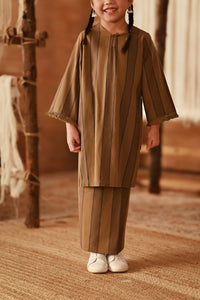 The Asal Kita Folded Skirt - Forest Wideframe