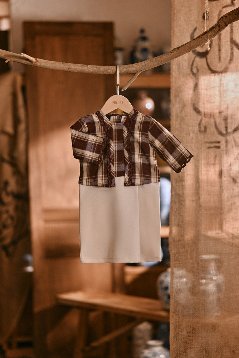 The Hariri Babies Classic Kebaya - Cherrywood Fog Cream