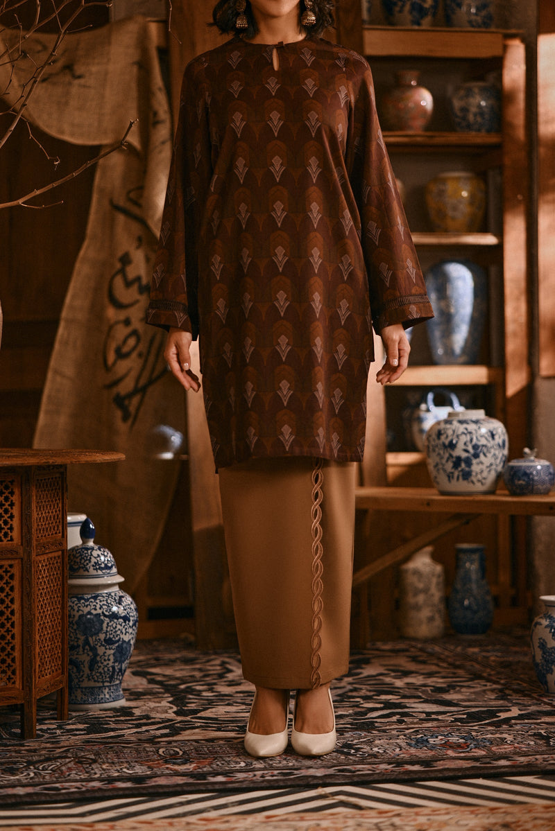 The Hariri Women Broderie Skirt - Latte