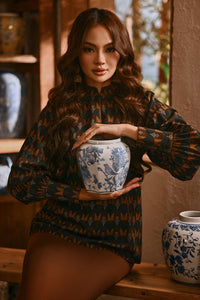 The Hariri Women Mandarin Collar Blouse - Lentera