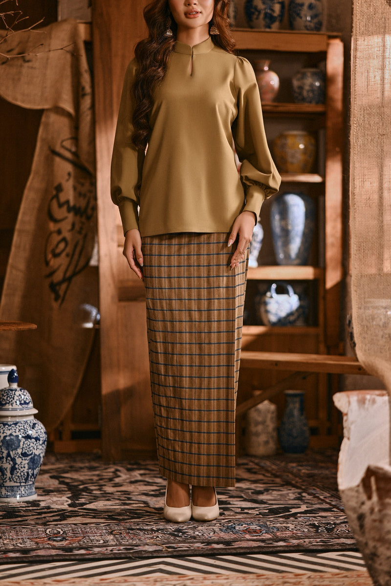 The Hariri Women Folded Skirt - Sunleaf Grid