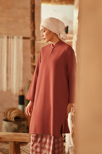 The Asal Kita Women Fusion Kurung Top - Spice Red