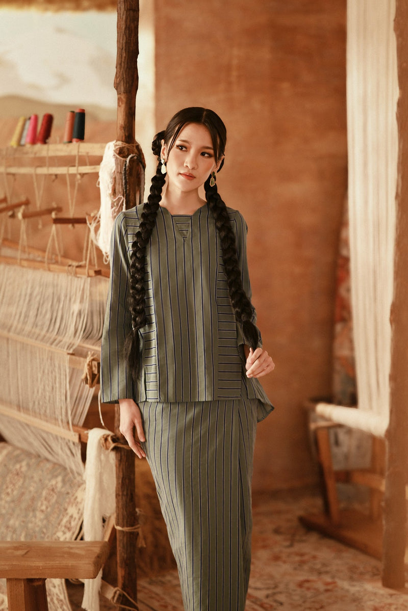 The Asal Kita Women Kedah Striped Blouse - Green Regal