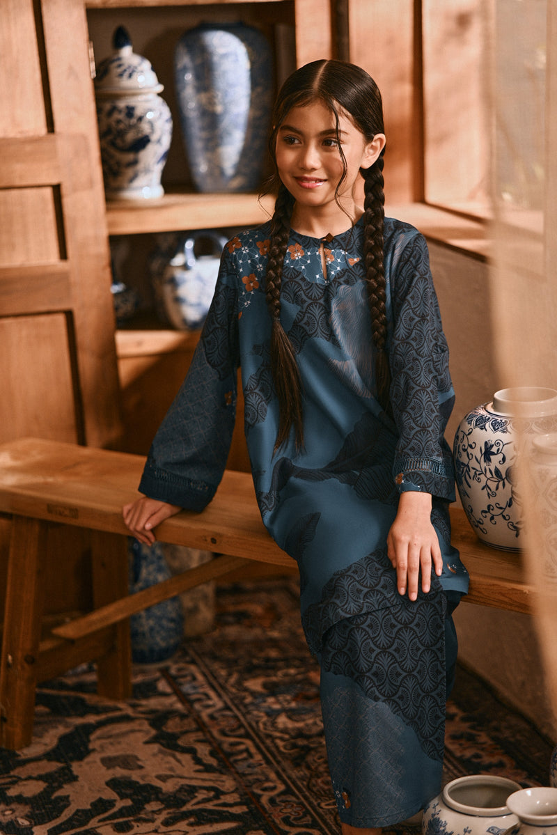 The Hariri Pesak Kurung Top - Teal Oasis