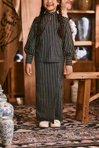 The Hariri Folded Skirt - Shadowstripe