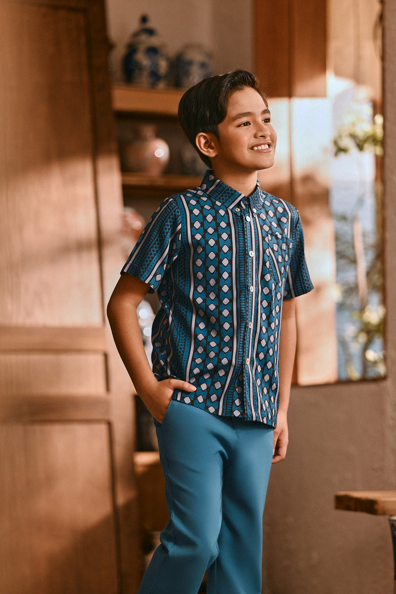 The Hariri Batik Shirt - Teal Borneo