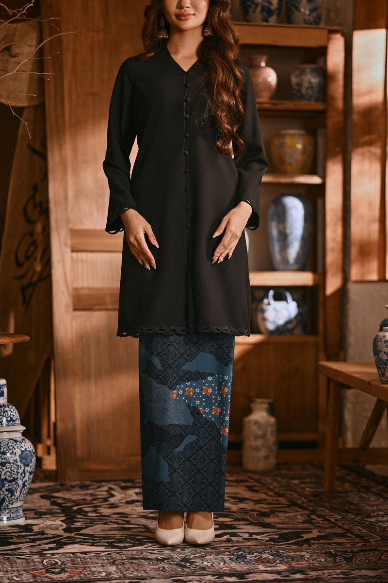 The Hariri Women Folded Skirt - Teal Oasis