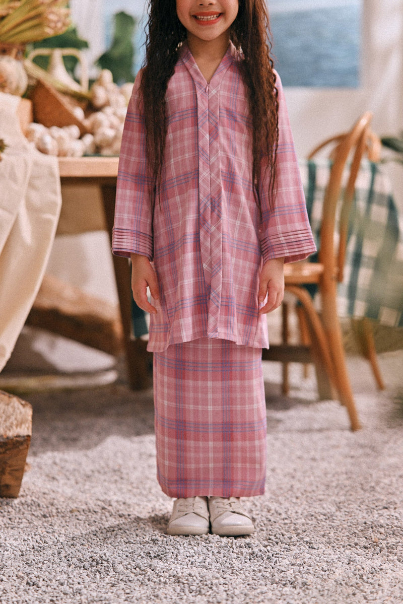 The Courtyard Back Pleated Skirt - Petal Grid