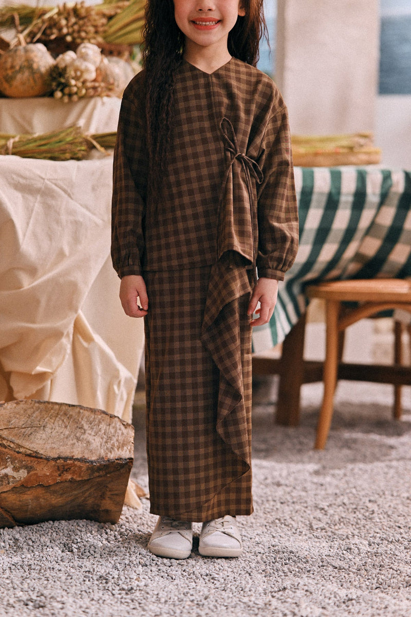 The Courtyard Broderie Flounce Skirt - Walnut Plaid