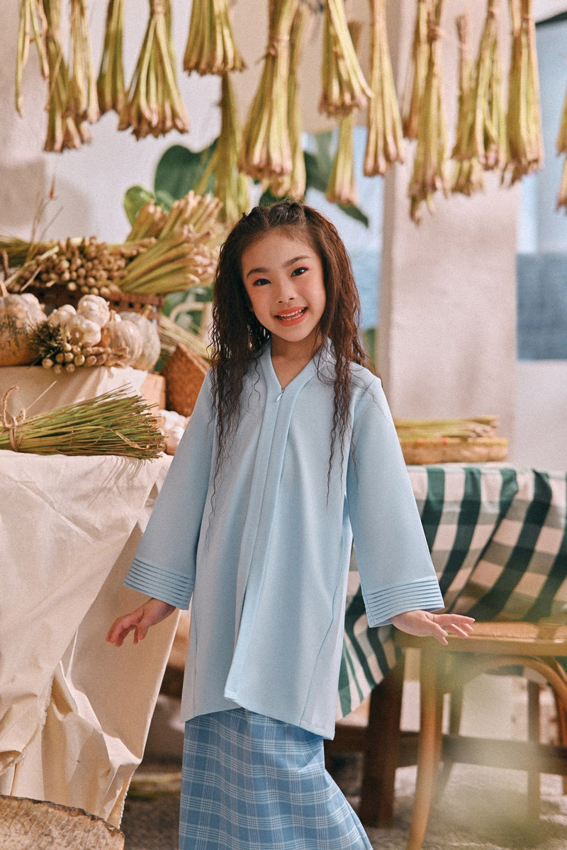 The Courtyard Kebarung Top - Baby Blue