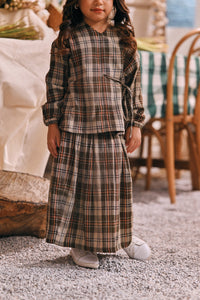 The Courtyard A-Line Skirt - Sand Plaid